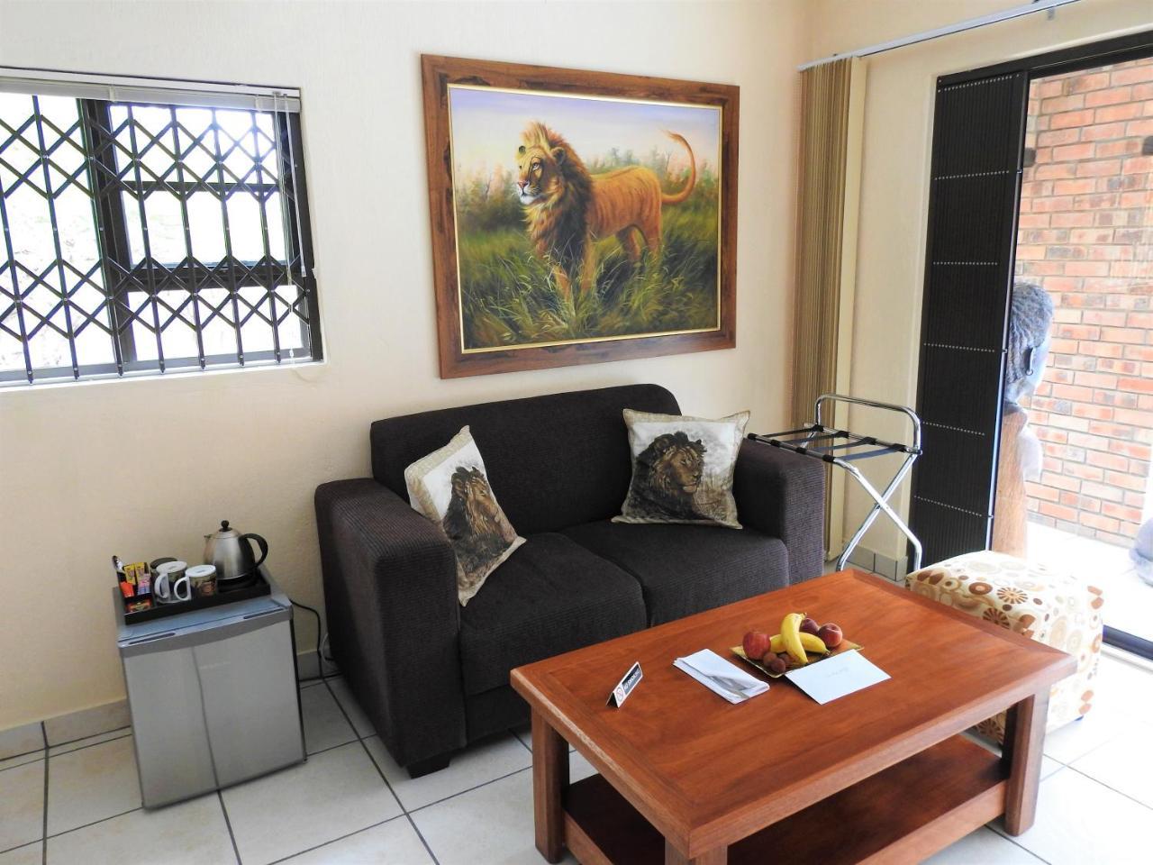Ubuntu Bed And Breakfast Marloth Park Esterno foto
