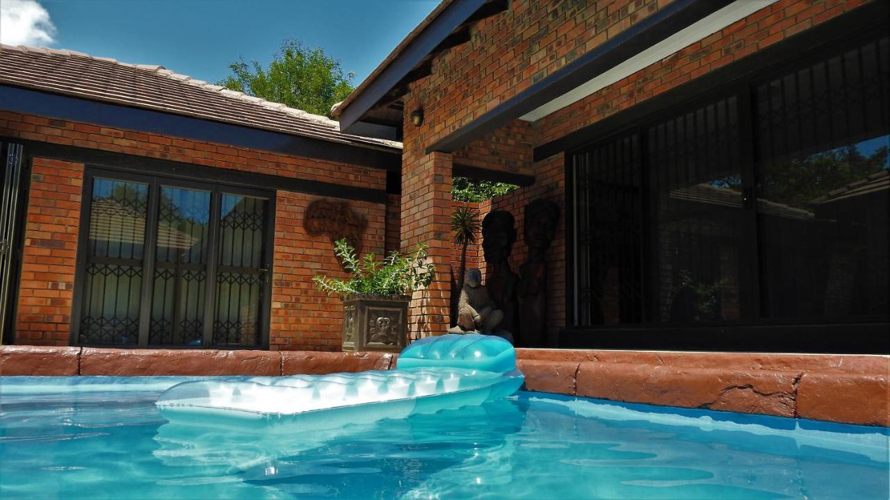 Ubuntu Bed And Breakfast Marloth Park Esterno foto